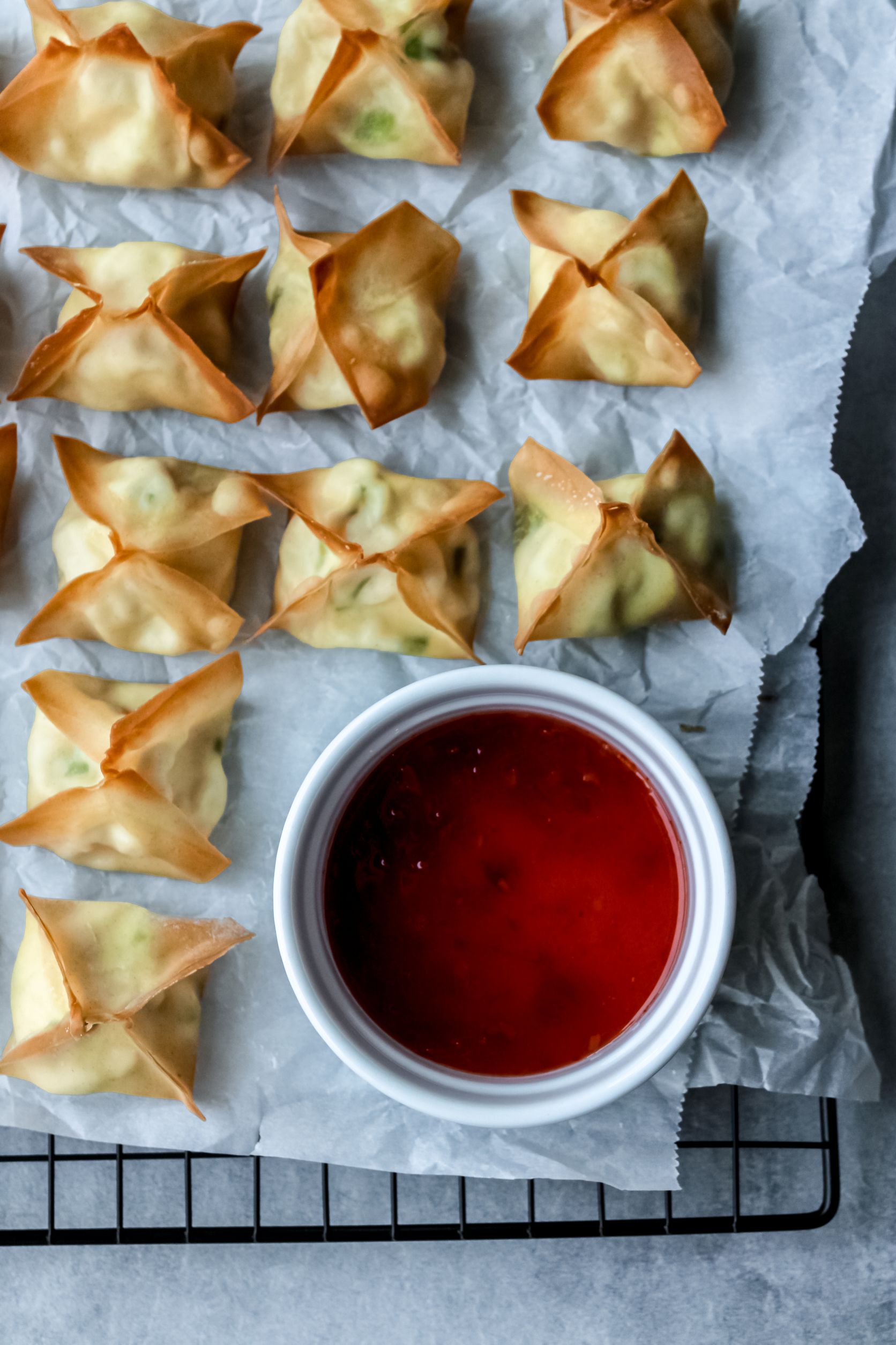 Baked Cream Cheese Wonton Poppers